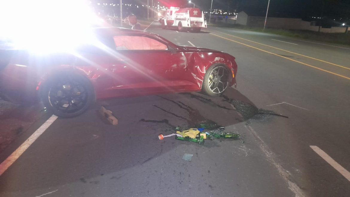 Joven menor de edad causa choque en Anáhuac