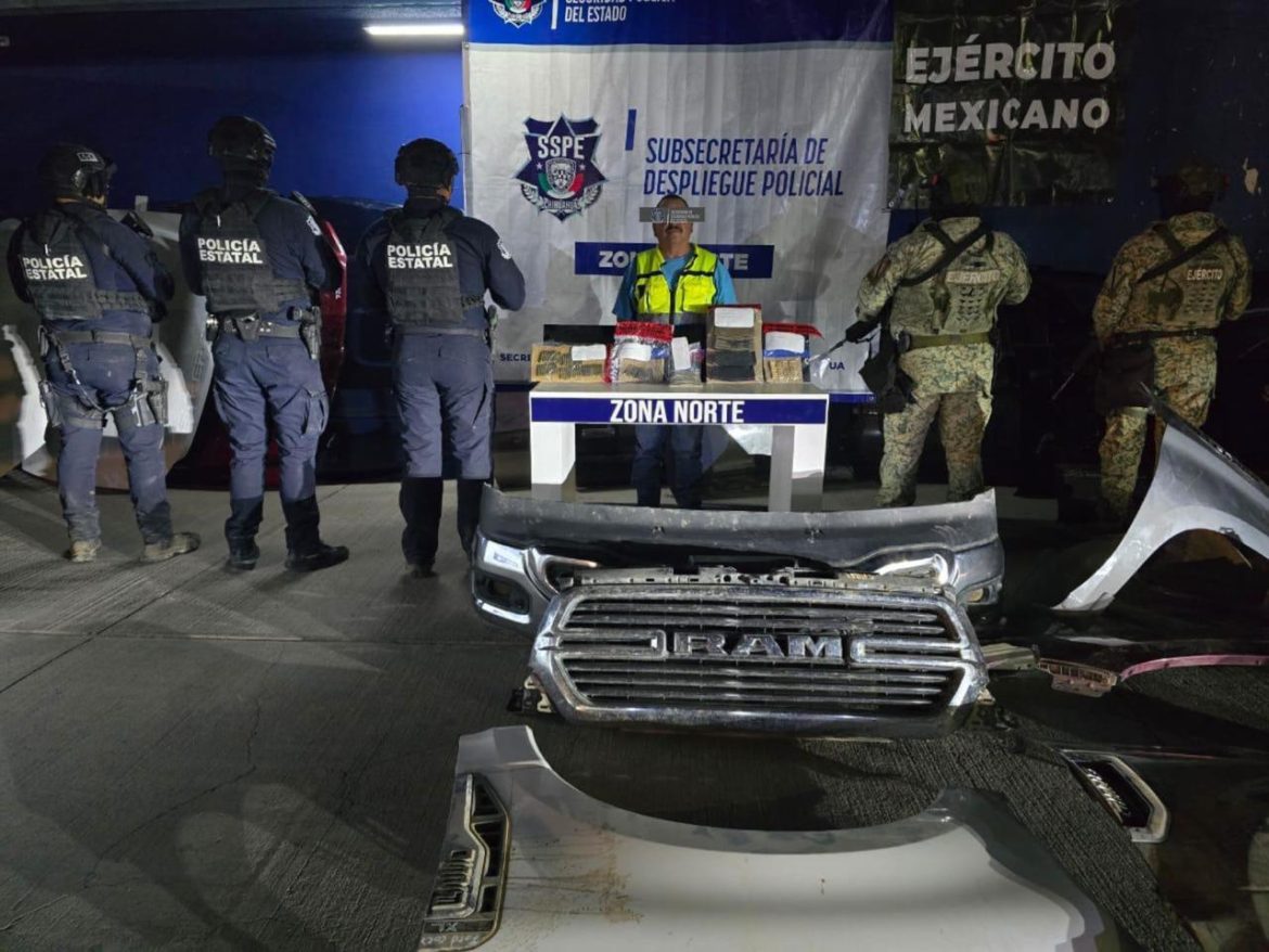 Desmantela SSPE yonke con vehículos robados, autopartes alteradas, cargadores y municiones en San Buenaventura.